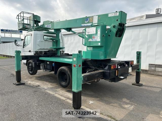 Mitsubishi CANTER 2003-10 405329-6