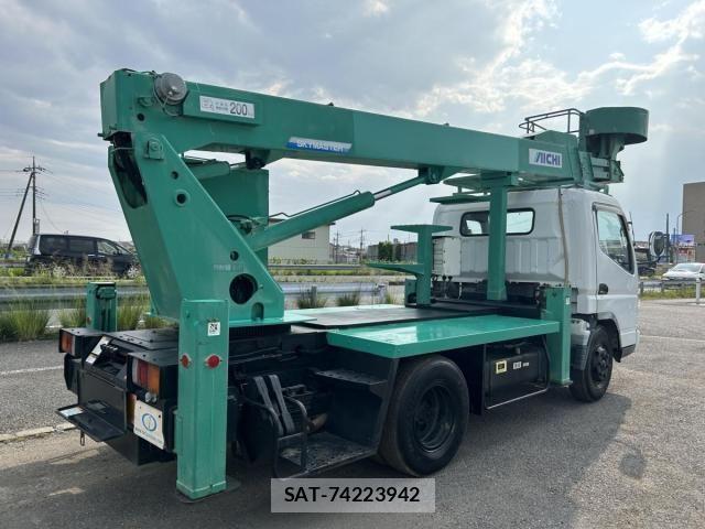 Mitsubishi CANTER 2003-10 405329-15