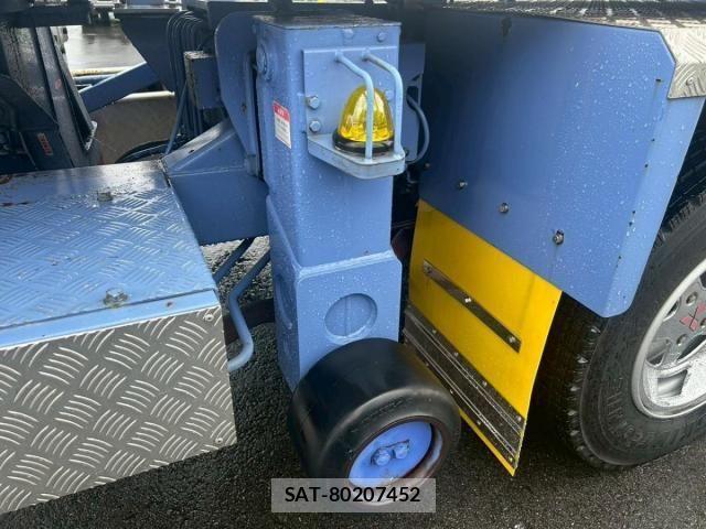 Mitsubishi CANTER 2002-07 1172343-12