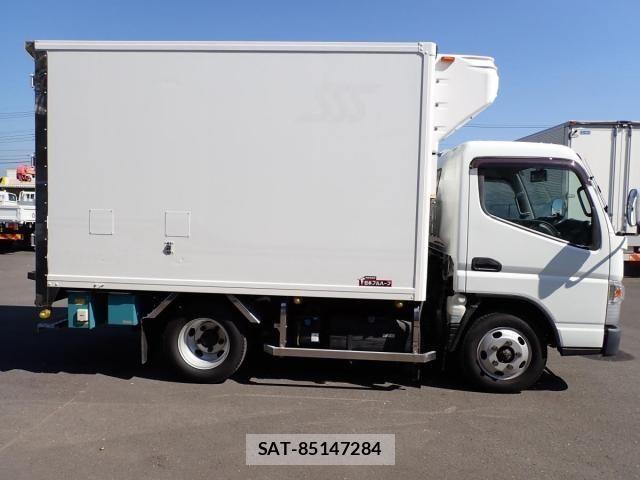 Mitsubishi CANTER 2018-05 1204833-3