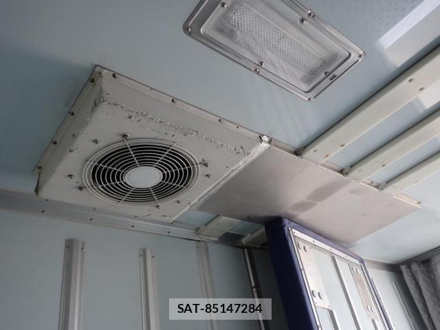 Mitsubishi CANTER 2018-05 1204833-14
