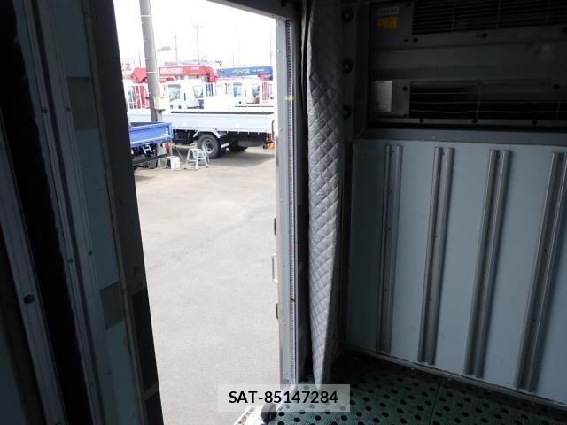 Mitsubishi CANTER 2018-05 1204833-18