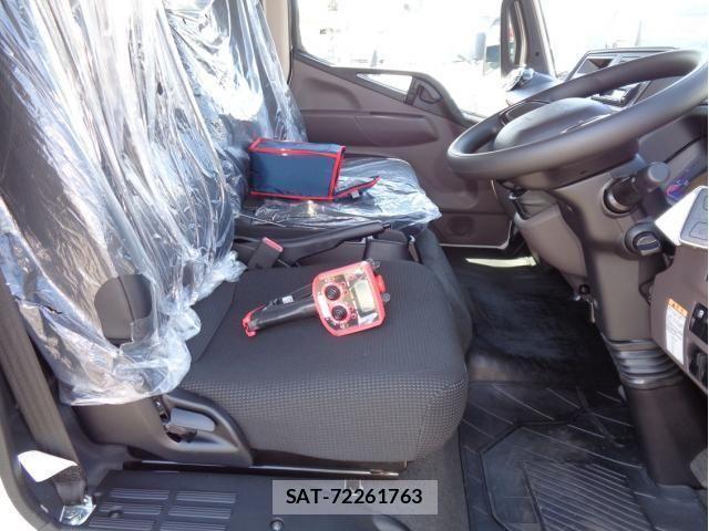 Mitsubishi CANTER 2024-12 869285-21