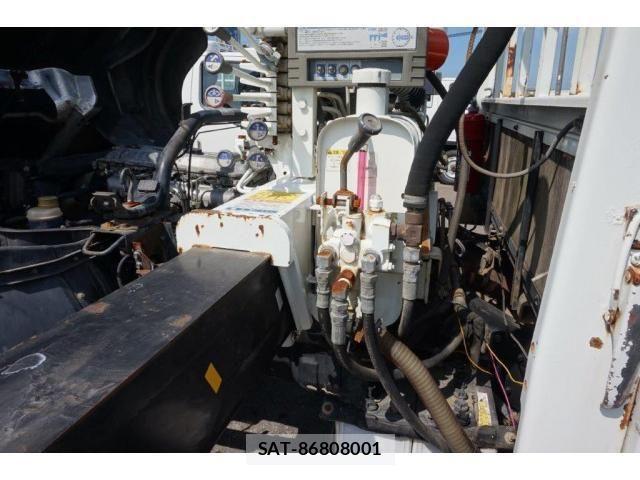 Mitsubishi CANTER 2004-01 621092-13