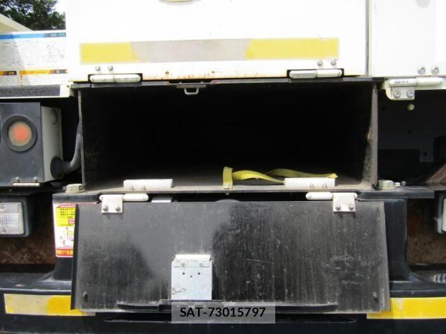 Mitsubishi CANTER 2017-12 405519-16