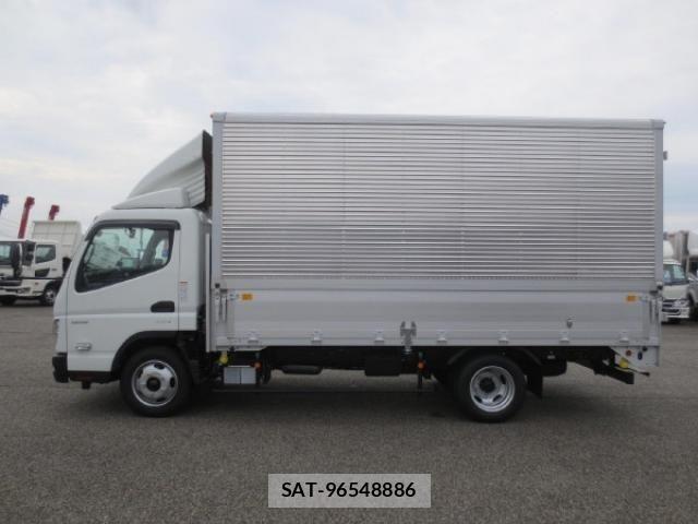 Mitsubishi CANTER 2023-06 405309-8