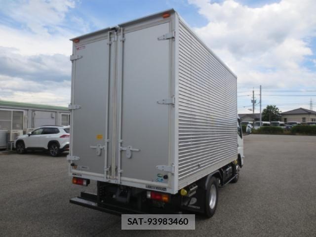 Mitsubishi CANTER 2022-01 695499-3