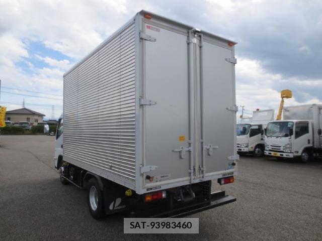 Mitsubishi CANTER 2022-01 695499-4