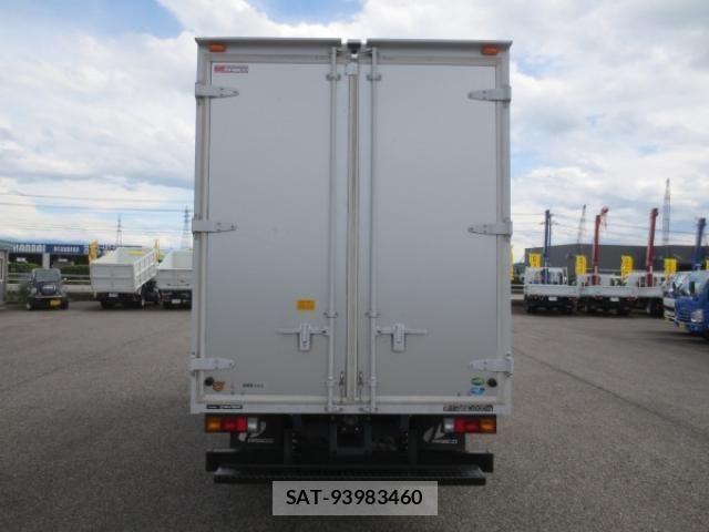Mitsubishi CANTER 2022-01 695499-6