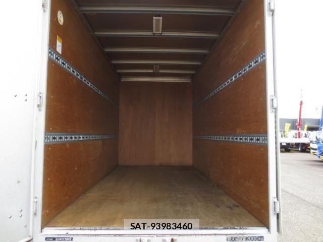 Mitsubishi CANTER 2022-01 695499-9