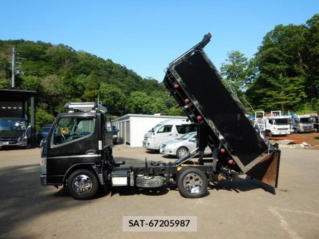 Mitsubishi CANTER 2017-03 1584892-9