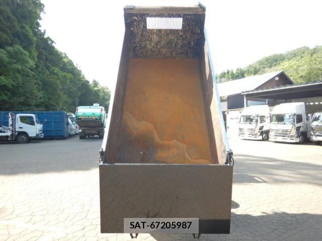 Mitsubishi CANTER 2017-03 1584892-11