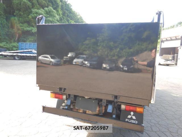 Mitsubishi CANTER 2017-03 1584892-4