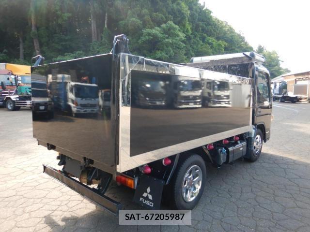 Mitsubishi CANTER 2017-03 1584892-5