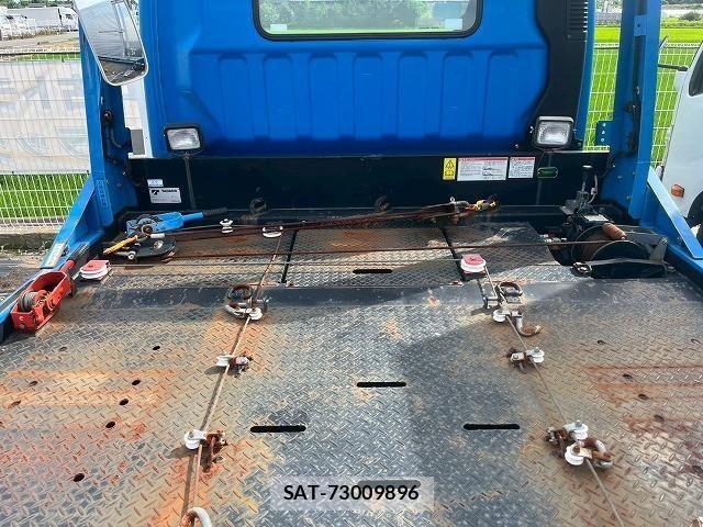 Mitsubishi CANTER 2017-02 1584868-13