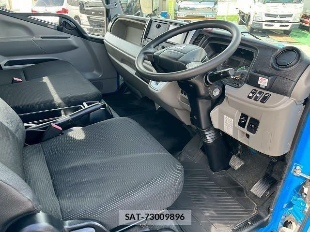 Mitsubishi CANTER 2017-02 1584868-20