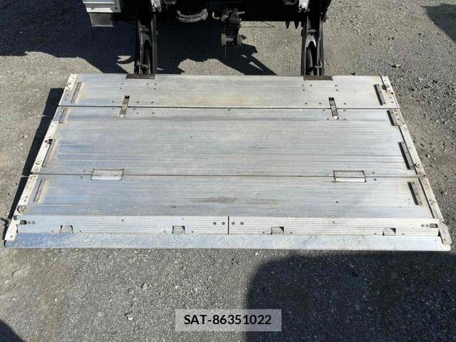 Mitsubishi CANTER 2013-11 1584879-14