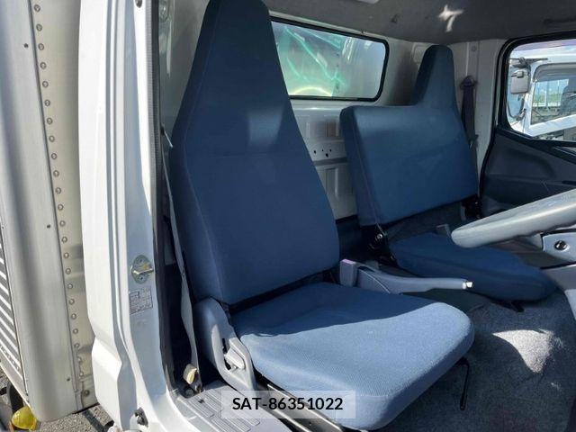 Mitsubishi CANTER 2013-11 1584879-19