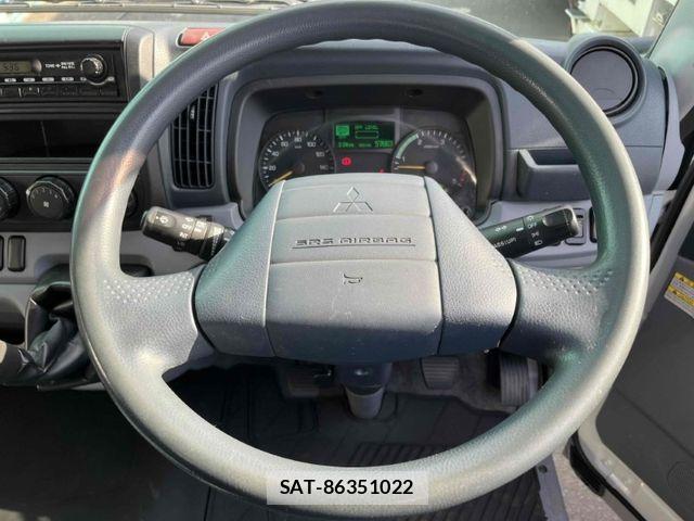 Mitsubishi CANTER 2013-11 1584879-20
