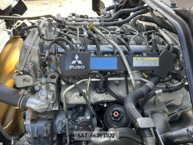Mitsubishi CANTER 2013-11 1584879-23