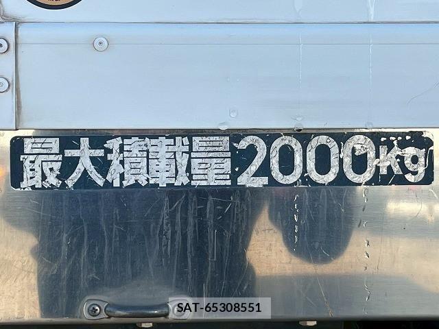 Mitsubishi CANTER 2017-05 1741604-17