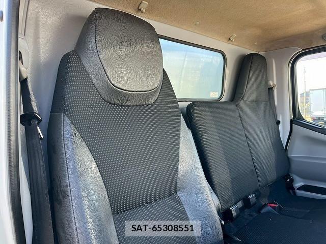 Mitsubishi CANTER 2017-05 1741604-20