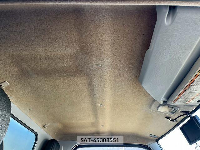 Mitsubishi CANTER 2017-05 1741604-21
