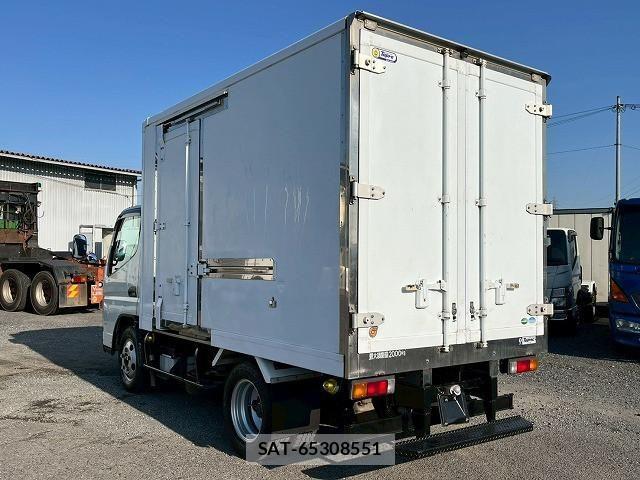 Mitsubishi CANTER 2017-05 1741604-7
