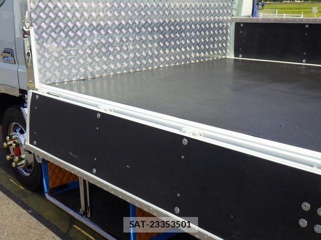 Mitsubishi CANTER 2023-04 1741474-9