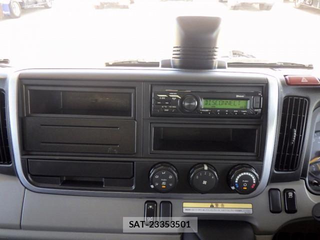 Mitsubishi CANTER 2023-04 1741474-12