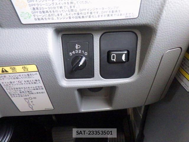 Mitsubishi CANTER 2023-04 1741474-21
