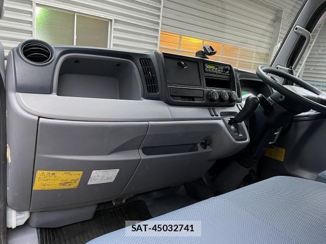 Mitsubishi CANTER 2014-10 1741612-19