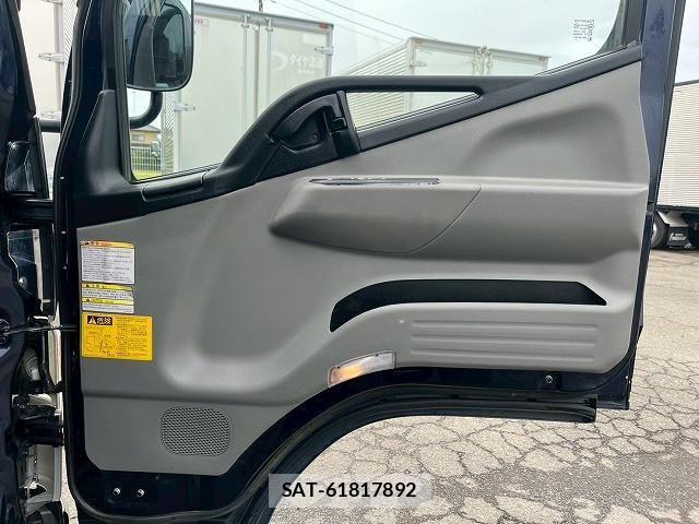 Mitsubishi CANTER 2016-08 1741603-18