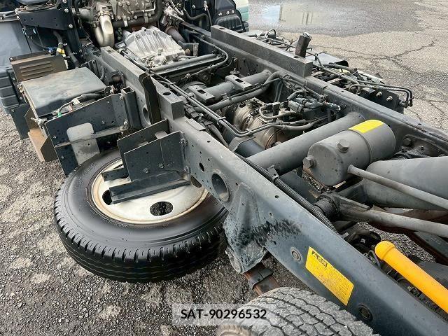 Mitsubishi CANTER 2013-10 1741542-17