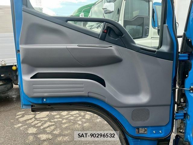 Mitsubishi CANTER 2013-10 1741542-25
