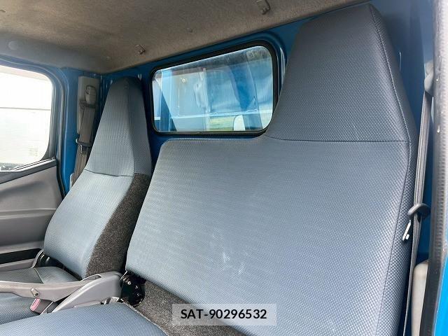 Mitsubishi CANTER 2013-10 1741542-27