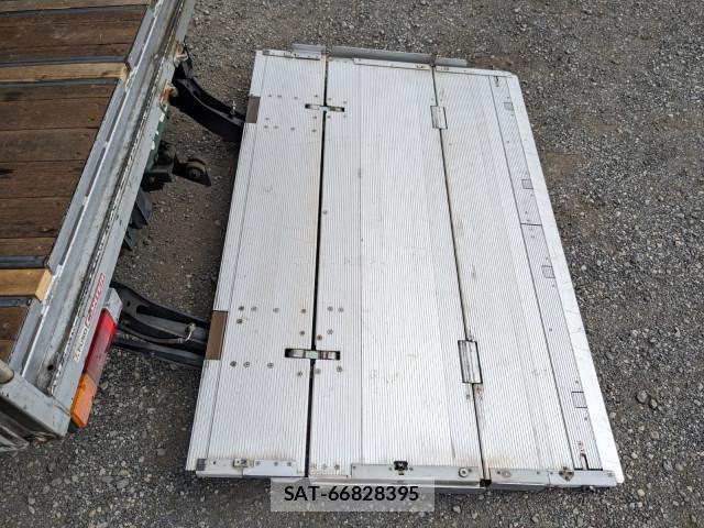Mitsubishi CANTER 2014-08 1741606-11