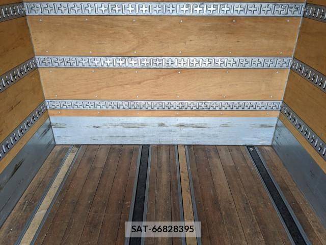 Mitsubishi CANTER 2014-08 1741606-17