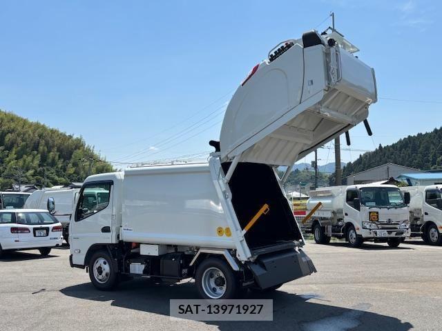 Mitsubishi CANTER 2025-04 2007152-11