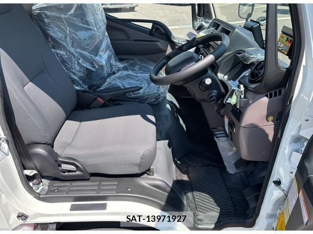 Mitsubishi CANTER 2025-04 2007152-20