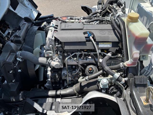 Mitsubishi CANTER 2025-04 2007152-29