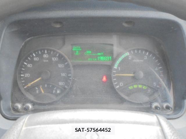 Mitsubishi CANTER 2013-04 2007173-10