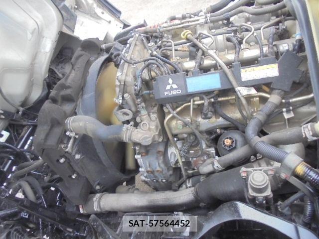 Mitsubishi CANTER 2013-04 2007173-19