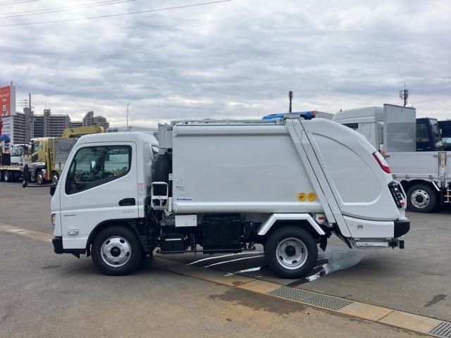 Mitsubishi CANTER 2025-06 2018138-4