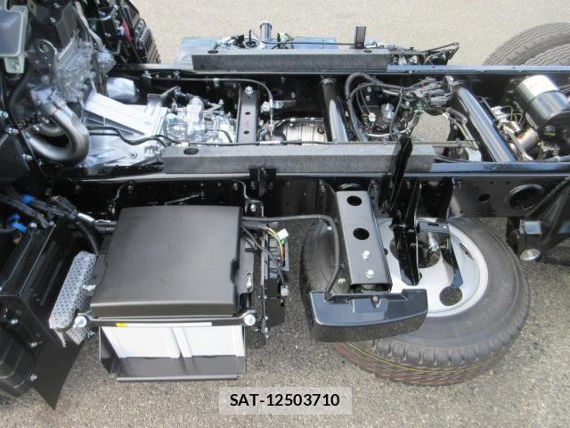 Mitsubishi CANTER 2025-09 2077332-28
