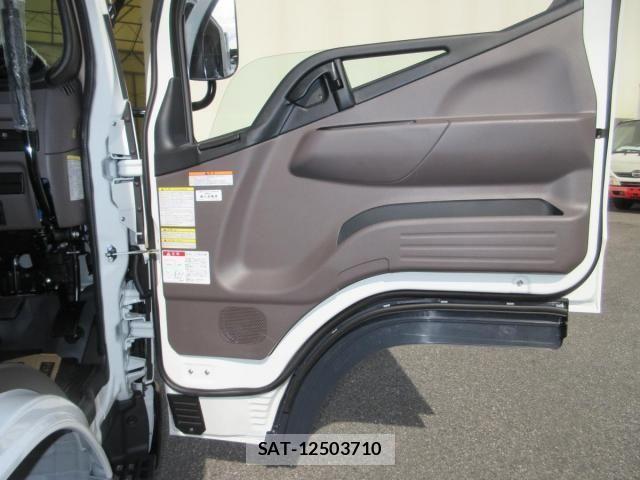 Mitsubishi CANTER 2025-09 2077332-7