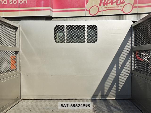 Mitsubishi CANTER 2018-06 2077399-12