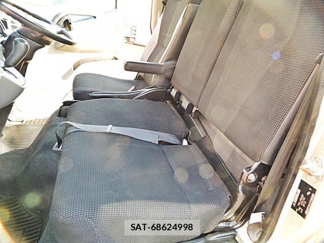 Mitsubishi CANTER 2018-06 2077399-20