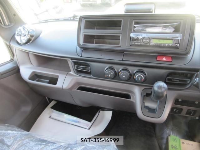 Mitsubishi CANTER 2025-09 2077321-11