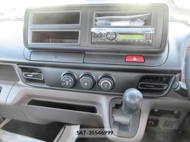 Mitsubishi CANTER 2025-09 2077321-12